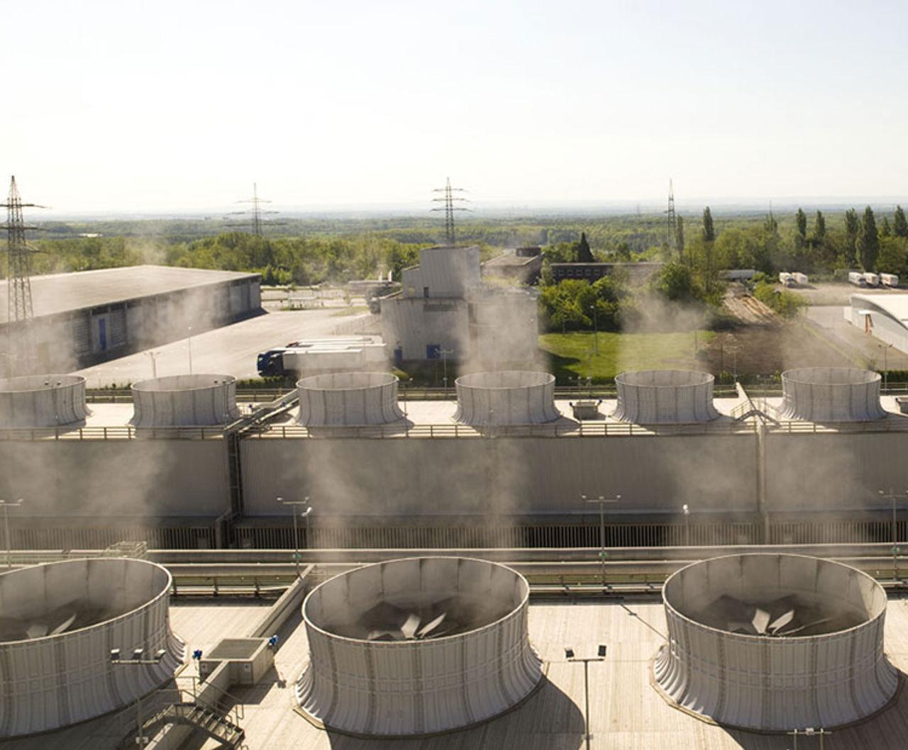 Roof of a thermal generation power plant